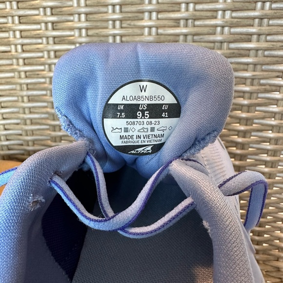 Altra Lavender Running Shoes - Picture 3 of 7